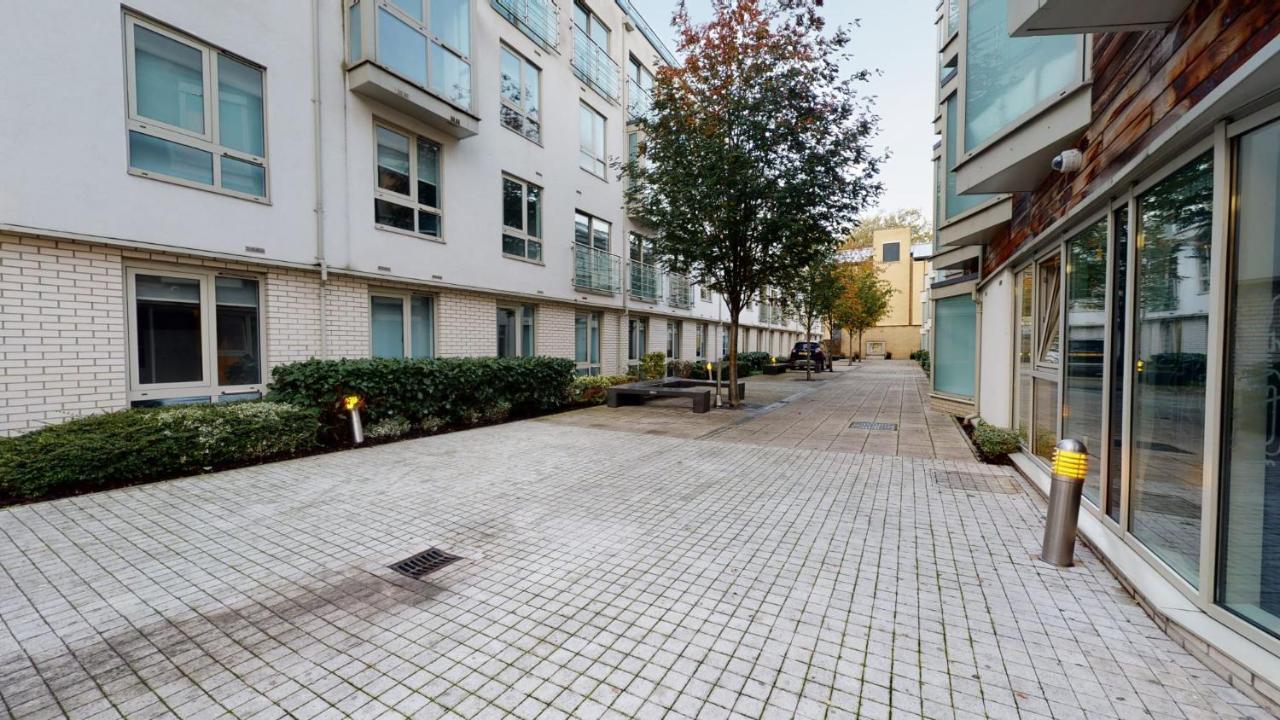 For Students Only Contemporary Studios At Iq Hoxton In London Exterior photo